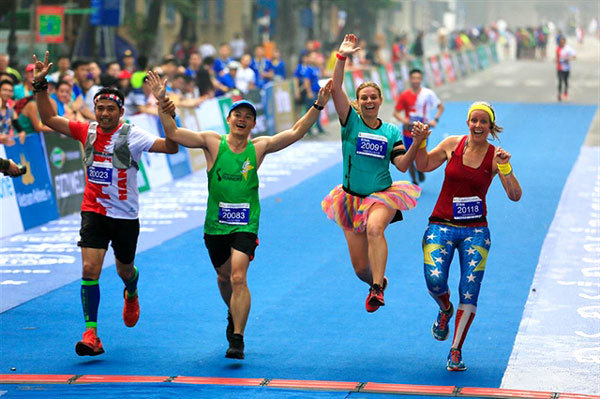 1,000 international athletes register to compete in VPBank Hanoi Marathon