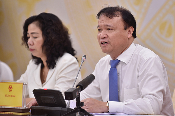 Vụ Asanzo: Bộ Công thương đang phối hợp với Bộ Tài chính làm rõ