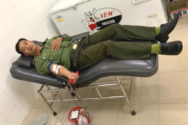 3 công an hiến nhóm máu hiếm cứu sống thanh niên bị đâm trọng thương