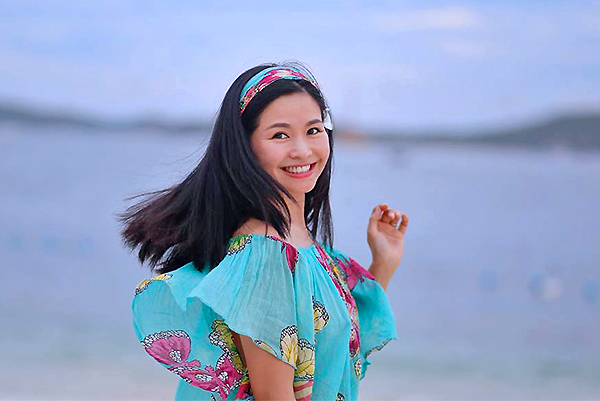 Nhan sắc không tuổi của bà xã 'ông trùm phim truyền hình VTV'