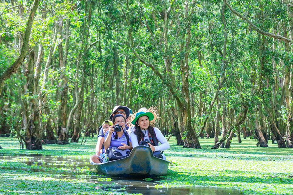 ‘Phiêu bồng’ trong khu rừng Tràm đẹp nhất Việt Nam