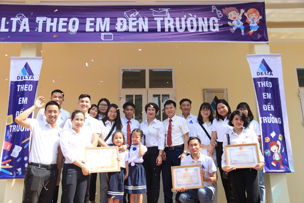 DELTA bàn giao phòng học điểm trường Tiểu học & THCS xã Hợp Thành - Hòa Bình