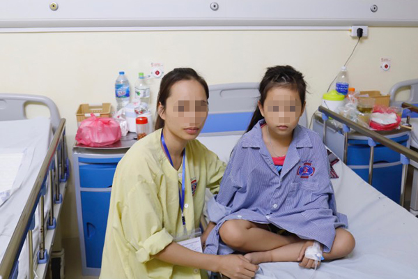 Nhiều bệnh viện lắc đầu, bé gái 5 tuổi vẫn hồi sinh ngoạn mục