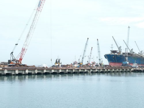 Vietnam's central region focuses on maritime transport