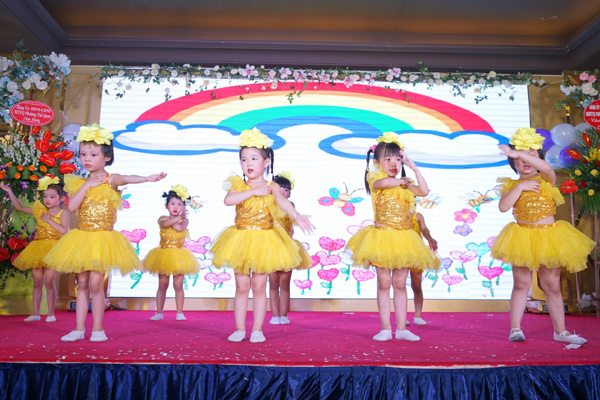 Rộn ràng lễ khai giảng ở trường mầm non Họa My