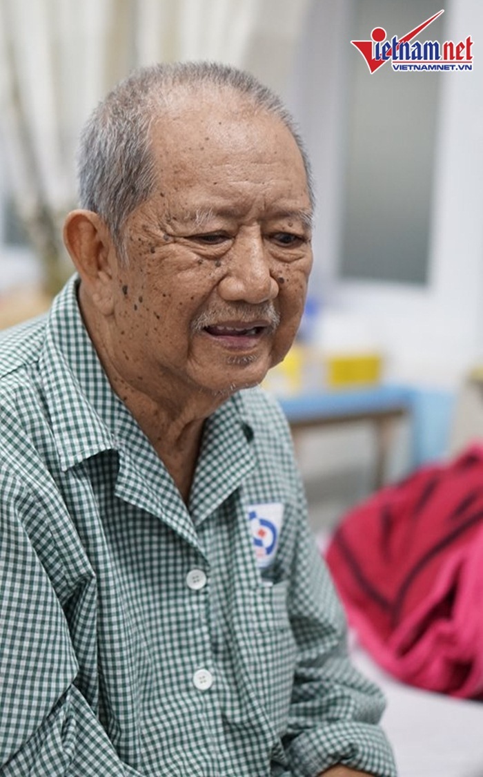 Nghệ sĩ Mạc Can không nhà cửa, chật vật vì bệnh tật hành hạ ở tuổi 74