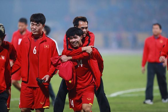 Công Phượng sắp... về Thai-League chơi cạnh Xuân Trường, Văn Toàn