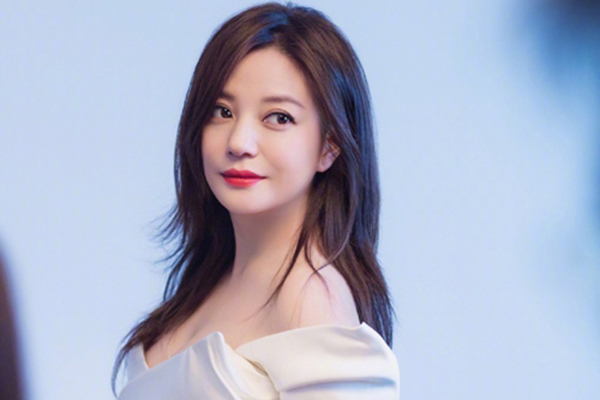 Triệu Vy chính thức lên tiếng về tin đồn có con nhưng che giấu