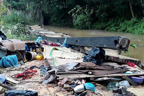 Sập tường trong mưa lớn ở TP Thái Nguyên, 3 thợ xây tử vong