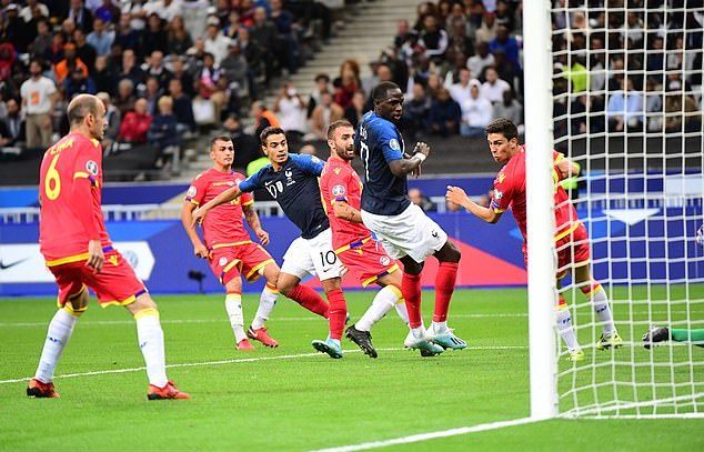 Griezmann đá hỏng 11m, Pháp vẫn thắng dễ Andorra