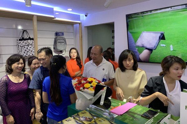 Ra mắt thương hiệu Pini Golf VietNam - Japan