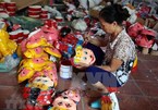 Mid-Autumn toy making village in Hung Yen