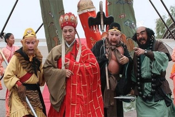 Bé gái học lớp 5 phát hiện hạt sạn lớn trong 'Tây du ký'