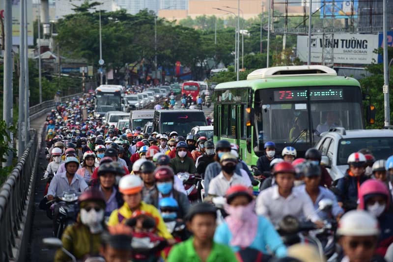 Cầu vào nội đô kẹt xe nhức nhối nhất Sài Gòn sắp rộng thêm hơn 1m
