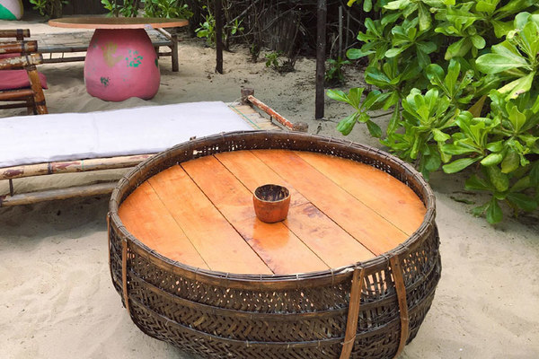 Vợ tôi, cô ấy rất hư