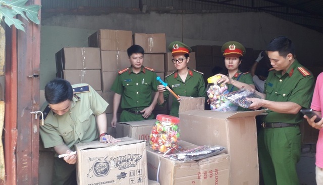 Bắt giữ lượng lớn hàng Trung Quốc gắn mác Thái Lan, Hàn Quốc tuồn vào Hà Nội