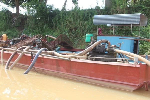 Danger looms over Cat Tien National Park as sand exploitation allowed