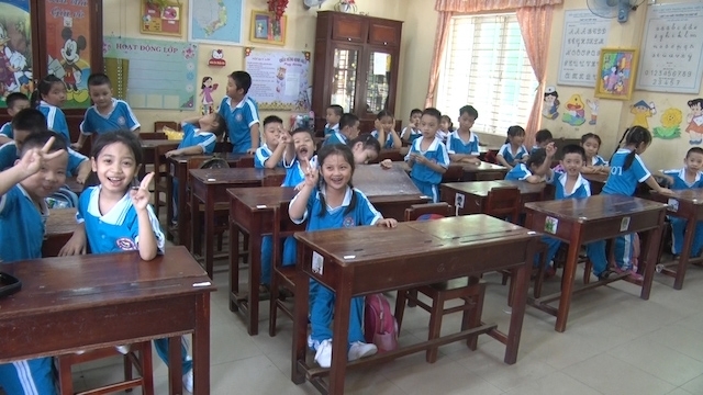 As new academic year begins in Vietnam, debate about school uniforms kicks off