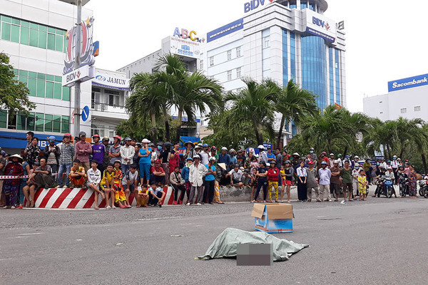 Danh tính người phụ nữ làm rơi túi chứa xác thai nhi xuống đường ở Kiên Giang