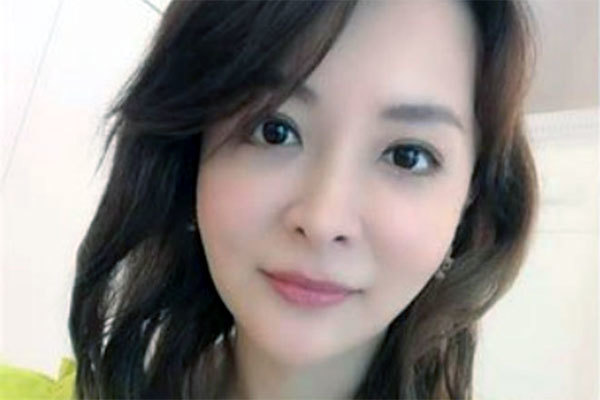 Nữ diễn viên lên truyền hình tố chồng ngoại tình với mẹ ruột