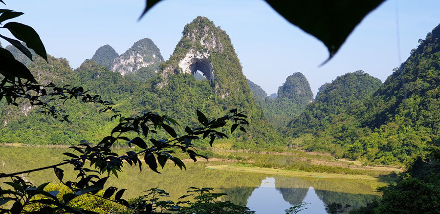Công viên địa chất Non nước Cao Bằng: Mắt đẹp của thần núi