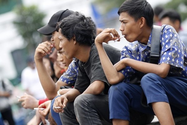 Indonesia to raise cigarette prices by more than a third
