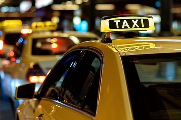 Transport Ministry asks light box sign for all taxis