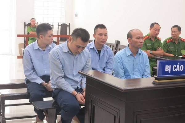 Nữ nhân viên ở Hà Nội bị quản lý xông vào nhà bắt cóc, đòi tiền chuộc