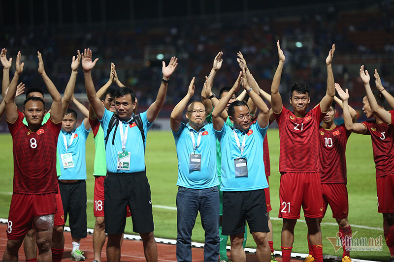 V-League dời lịch cho tuyển Việt Nam đá vòng loại World Cup