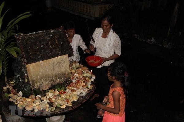 Khmer people in Soc Trang celebrate Sene Dolta festival