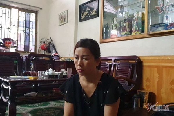 Cho 4 cháu nhỏ uống chai sữa, đối tượng nói 'chúng mày bị tao đầu độc rồi'