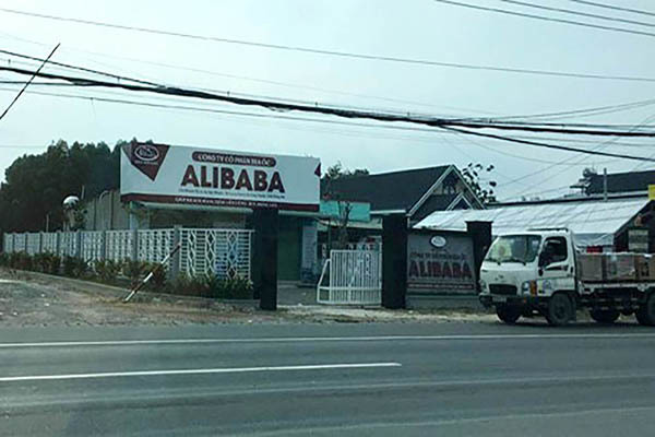 Bộ Công an khám xét 2 văn phòng của công ty địa ốc Alibaba ở Đồng Nai