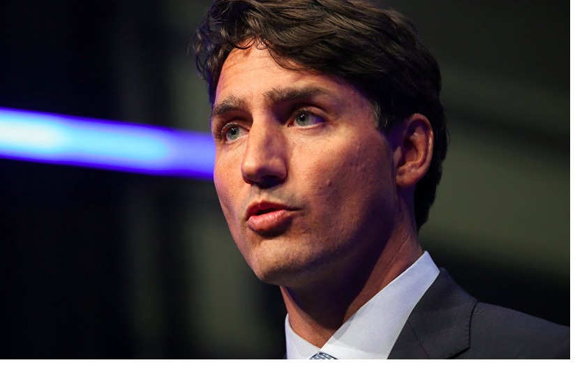 Thủ tướng Canada dính xì căng đan bôi mặt màu nâu