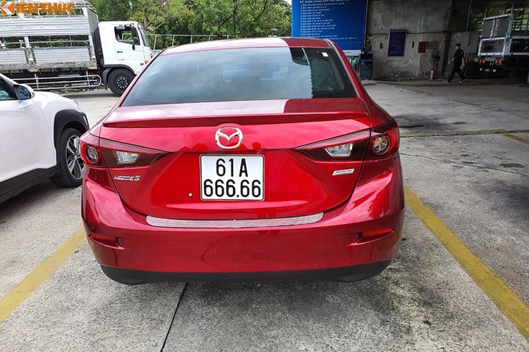 Xe Mazda chốt tăng giá 3 tỷ sau những cú bốc biển ngũ quý