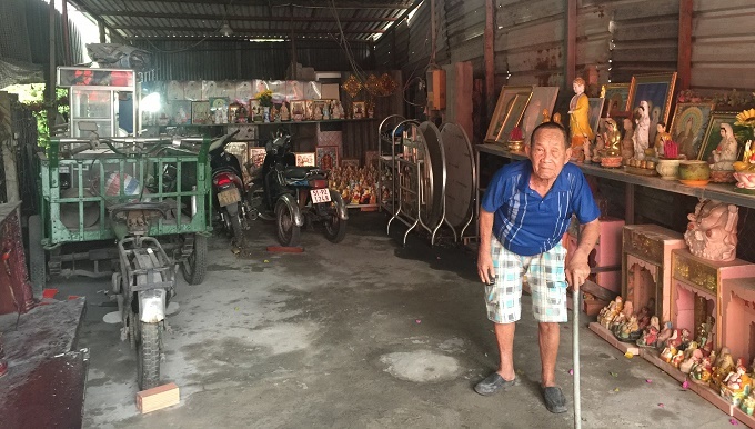 Ông lão Sài Gòn sống bình an trong cơ ngơi 2000m2, 30 năm gom món đồ lạ