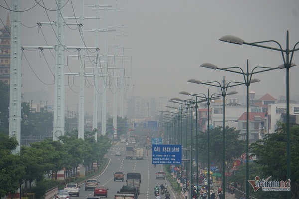 Sương mù ở Sài Gòn có thể do ô nhiễm không khí nặng