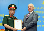 Thượng tướng Nguyễn Chí Vịnh nhận huân chương Hữu nghị của LB Nga