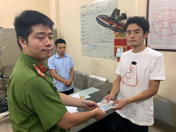 Hanoi's GrabCar driver who ripped foreign visitors off fined US$65