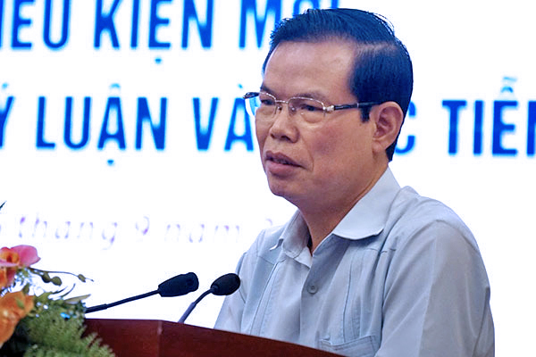 Ông Triệu Tài Vinh: Phải vượt qua tin đồn về cả nhà làm quan, nâng điểm thi