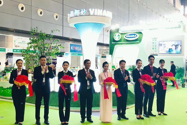 Vinamilk đại diện sữa Việt ‘chào sân’ ấn tượng thị trường Trung Quốc