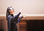 Conductor Nguyen Thi Hai Yen: Using music to convey love to the community