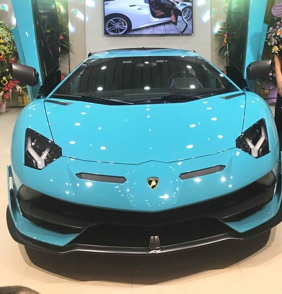 Siêu xe Lamborghini Aventador SVJ giá 60 tỷ độc nhất Việt Nam