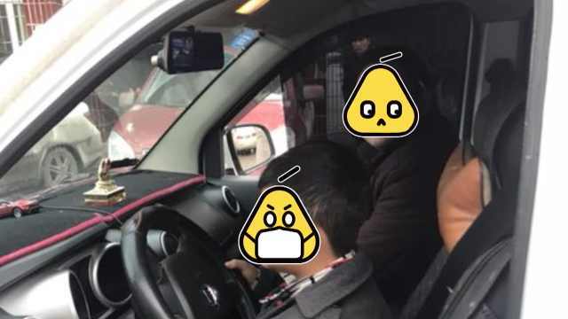 Bà mẹ bị ném đá vì khoe video con trai nhỏ lái ô tô tốc độ cao