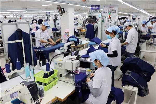 Changing global business climate strikes Vietnam firms