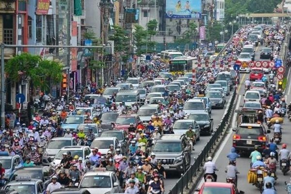 HCM City should carefully weigh motorbike ban: Transport Ministry