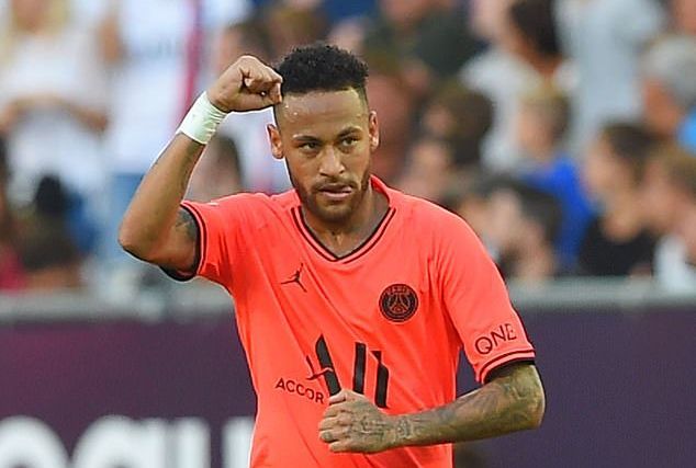 Neymar lại trở thành người hùng của PSG