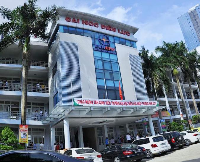 Trường ĐH Điện lực tuyển thí sinh dưới chuẩn, có dấu hiệu sửa điểm