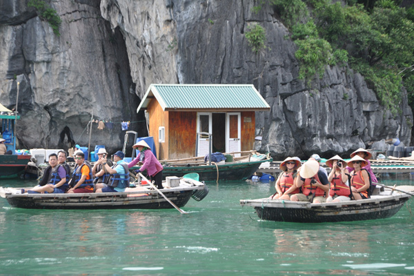 Yên bình ở Vung Viêng