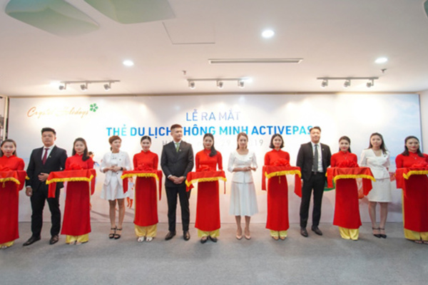 Crystal Holidays trình làng sản phẩm mới - Thẻ du lịch thông minh ActivePass