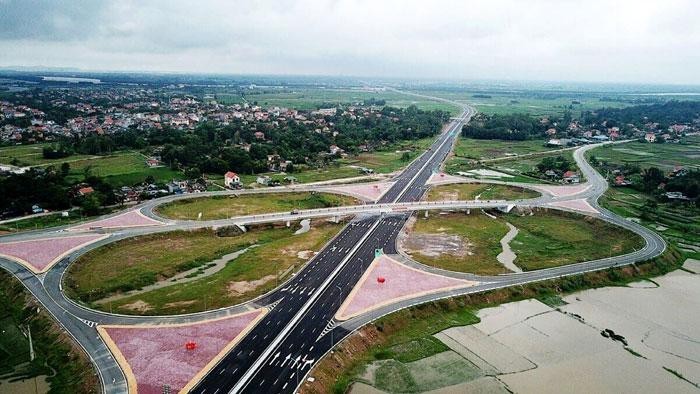Int'l bidding cancelled, Vietnamese investors see opportunities in expressway project